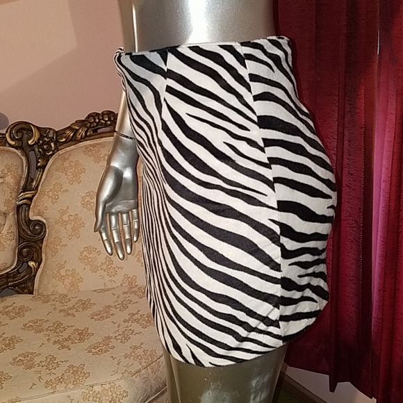 Zebra fur mini skirt punk goth y2k animal print handmade small pencil black soft - Picture 8 of 11